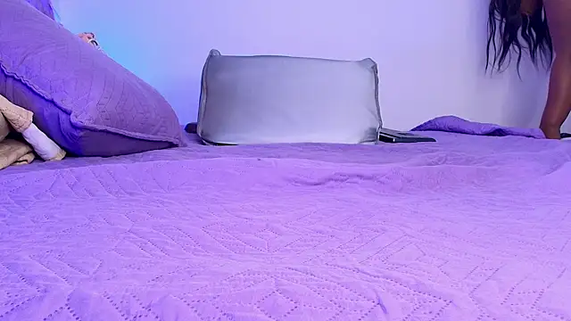  ebony-queen  online show from 12.22.25