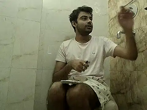 Snapshot of king_kong_india1 chatting on 01.12.25 king kong india1 online show from 01.12.25