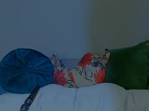 MissParis26 online show from 10.14.25