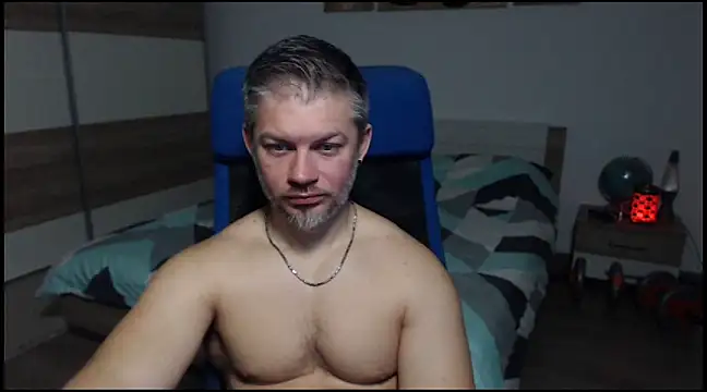 Snapshot of RobbyShawz chatting on 12.03.24 RobbyShawz online show from 12.03.24