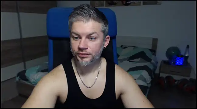Snapshot of RobbyShawz chatting on 12.06.24 RobbyShawz online show from 12.06.24