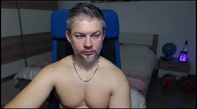Snapshot of RobbyShawz chatting on 12.09.24 RobbyShawz online show from 12.09.24