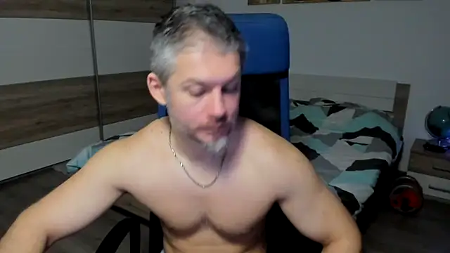 Snapshot of RobbyShawz chatting on 01.11.25 RobbyShawz online show from 01.11.25