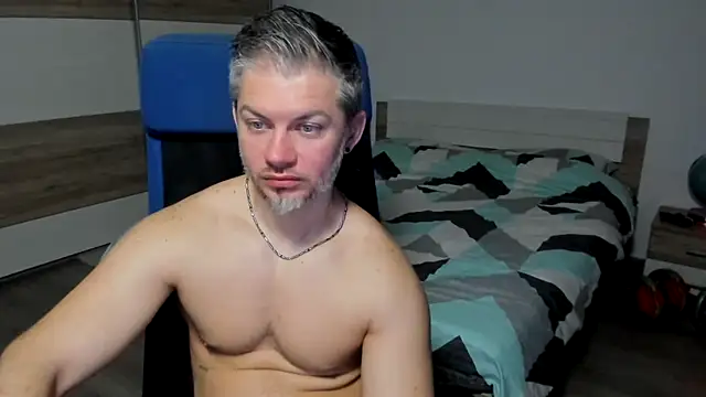 Snapshot of RobbyShawz chatting on 01.23.25 RobbyShawz online show from 01.23.25