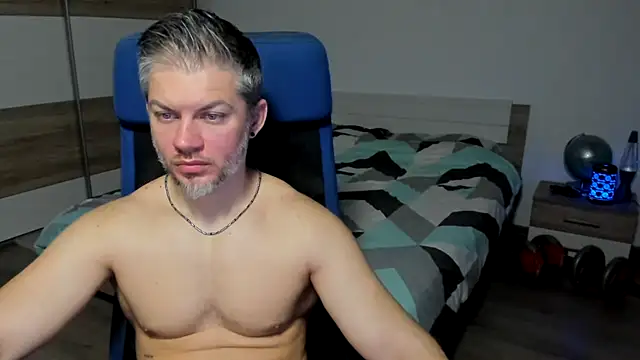 Snapshot of RobbyShawz chatting on 01.24.25 RobbyShawz online show from 01.24.25