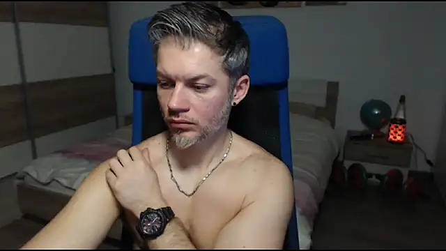 Snapshot of RobbyShawz chatting on 02.23.25 RobbyShawz online show from 02.23.25