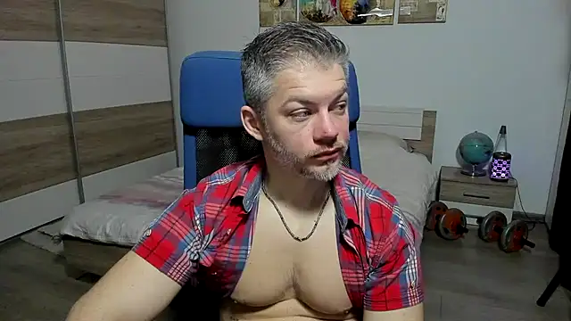 Snapshot of RobbyShawz chatting on 02.03.26 RobbyShawz online show from 02.03.26