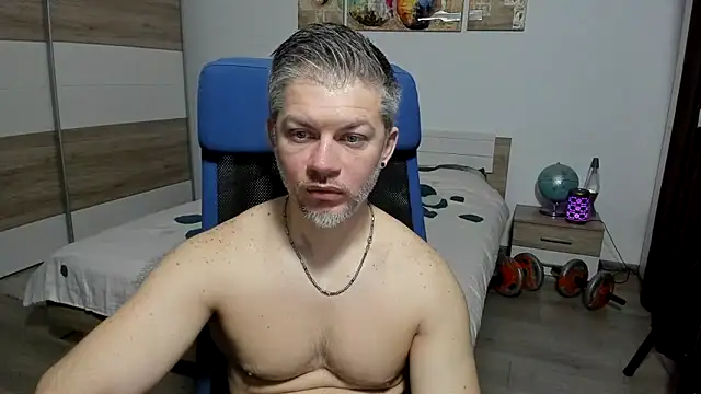 Snapshot of RobbyShawz chatting on 02.25.26 RobbyShawz online show from 02.25.26