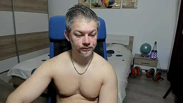 Snapshot of RobbyShawz chatting on 02.26.26 RobbyShawz online show from 02.26.26