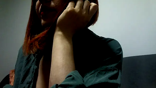 Snapshot of MashaYeah777 chatting on 12.27.24 MashaYeah777 online show from 12.27.24