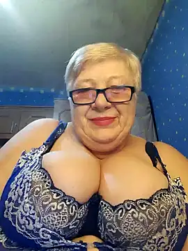 Snapshot of Lena_Gaby chatting on 02.12.25 Lena Gaby online show from 02.12.25