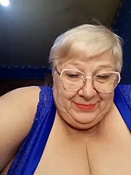 Snapshot of Lena_Gaby chatting on 03.05.25 Lena Gaby online show from 03.05.25