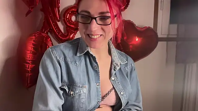 Nikky Divine online show from 02.28.25