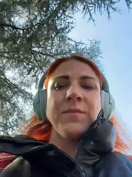 Nikky Divine online show from 03.28.26