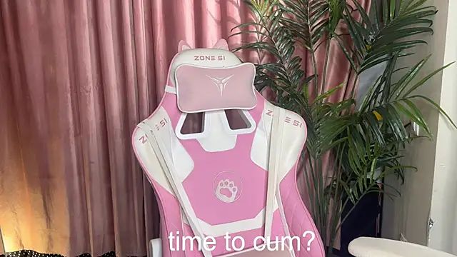 01 lili 01 online show from 09.30.25