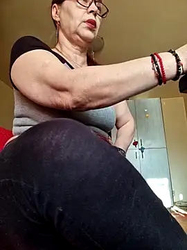 Chriss Tinaa online show from 05.19.26