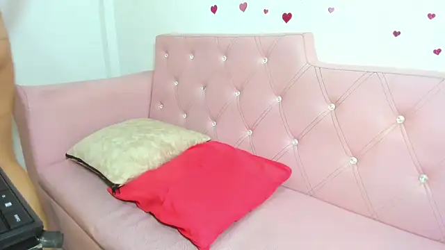 Snapshot of allyson_cute1 chatting on 03.19.25 allyson cute1 online show from 03.19.25