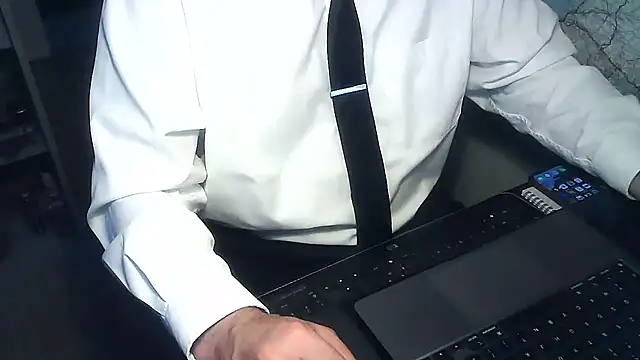 Snapshot of DUDURA@xh chatting on 12.06.24 DUDURAxh online show from 12.06.24