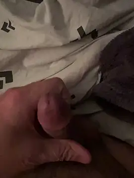 Snapshot of DUDURA@xh chatting on 12.31.24 DUDURAxh online show from 12.31.24