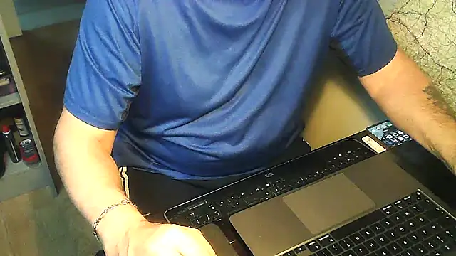 Snapshot of DUDURA@xh chatting on 02.11.25 DUDURAxh online show from 02.11.25