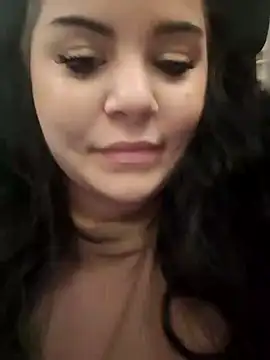 Snapshot of BustyMadison chatting on 12.29.24 BustyMadison online show from 12.29.24