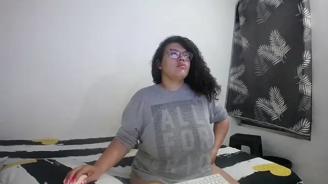 mabigomez00 online show from 03.24.26