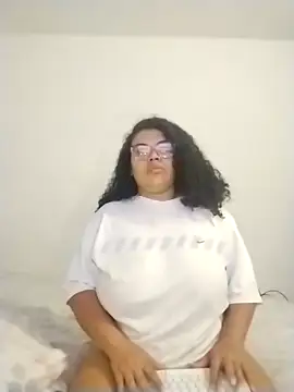 mabigomez00 online show from 04.18.26