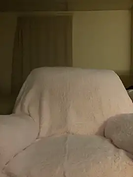 Snapshot of RileyDix chatting on 01.31.25 RileyDix online show from 01.31.25