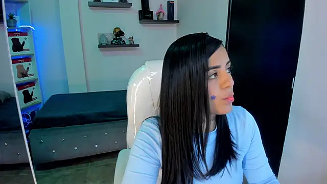 Catalinaa martinez online show from 02.14.25