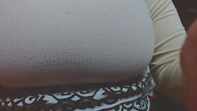 AnnyelinnaLove online show from 12.12.24