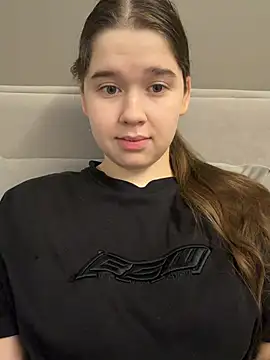 HornyGirlH online show from 02.05.26