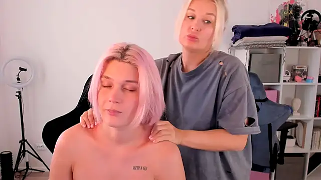 hotblonds online show from 10.10.25