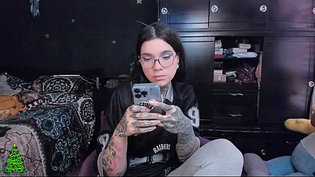 Lilmarieee online show from 12.12.24