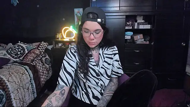 Lilmarieee online show from 01.18.25