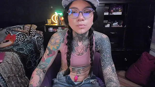 Lilmarieee online show from 02.05.25