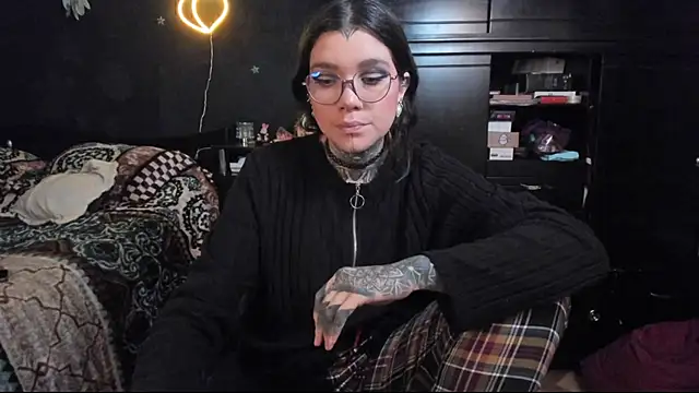 Lilmarieee online show from 03.14.25