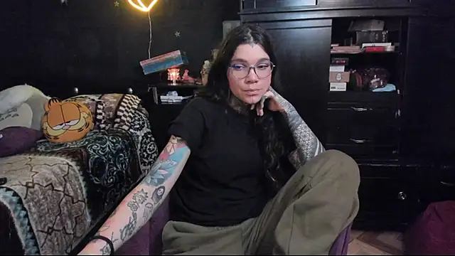 Lilmarieee online show from 03.19.25