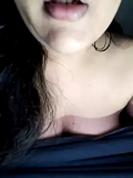 Snapshot of Annerae chatting on 03.04.26 Annerae online show from 03.04.26