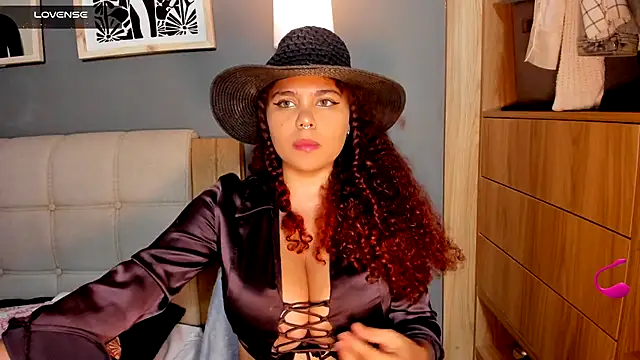Snapshot of Ash_milk chatting on 06.22.26 Ash milk online show from 06.22.26