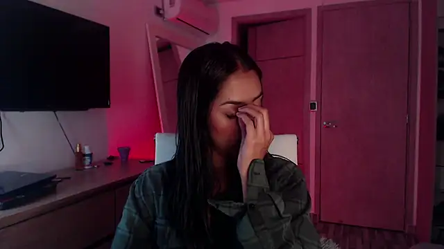 Brown skin11 online show from 10.08.25