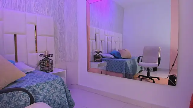 Meghan stonne  online show from 02.08.26