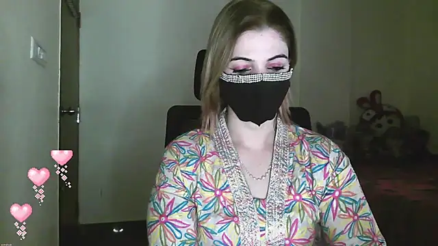 Cute Sonii online show from 12.18.25