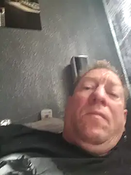 tomtom111111 online show from 10.26.25