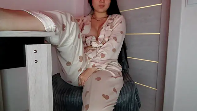 Lili asian online show from 12.07.24