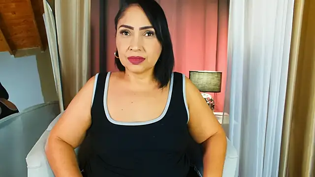 Madissononee online show from 11.28.25