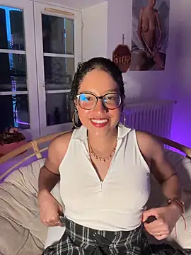 Lauyako online show from 06.05.26