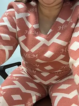 Preet Kaur 69 online show from 01.18.26