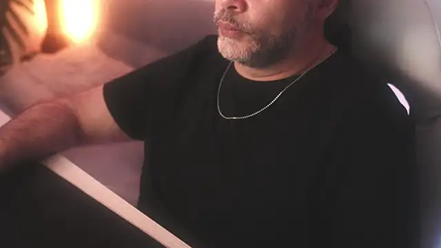 Sanders White online show from 03.03.25