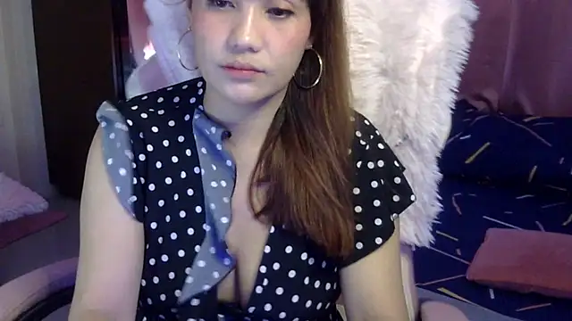 yourbabe Brielle online show from 12.10.24