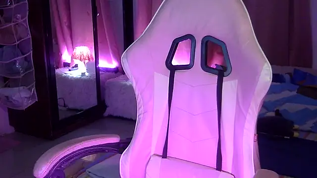 yourbabe Brielle online show from 11.20.25